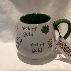 Peanuts St Patricks Pot of Gold Mug